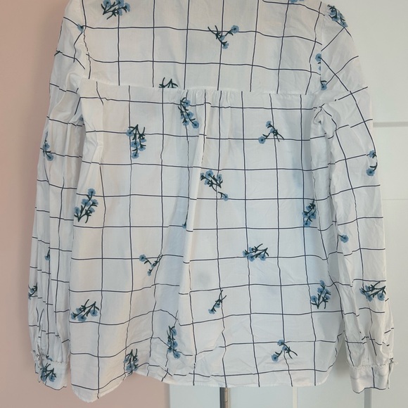 Zara Trafaluc Collection Womens Top Blouse Sz M  Button Up Embroidery white Blue - Picture 8 of 8